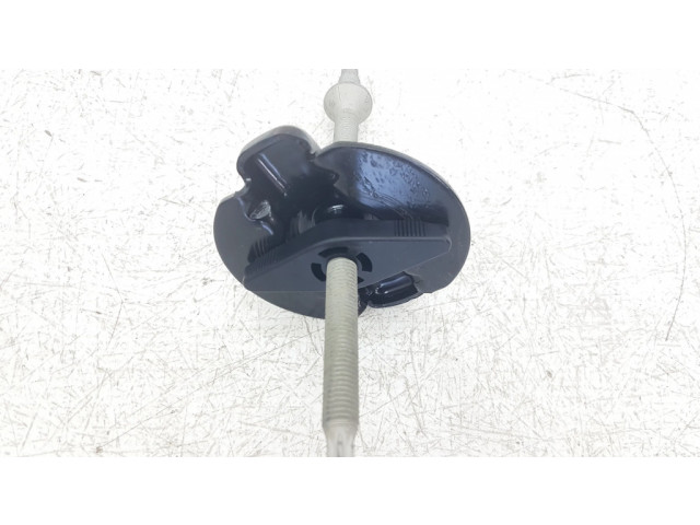 Крепежный винт (запасное колесо)