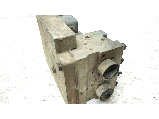 Блок АБС B25D437A0, 8X01217139 Mazda 323 F 1999-2003 года