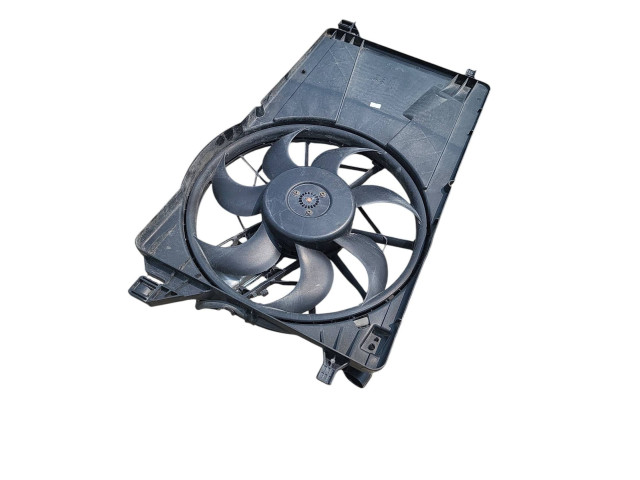 Вентилятор радиатора 3136613321, 0130307142 Volvo C30