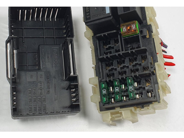Блок предохранителей  6G9T-14C507-AB   Volvo V70    