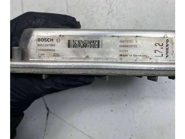 Блок управления двигателя 08675761, 1039S00000   Volvo XC90
