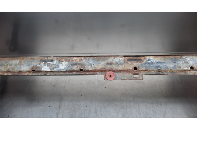 Zámek zadních dveří Volvo V50 2004