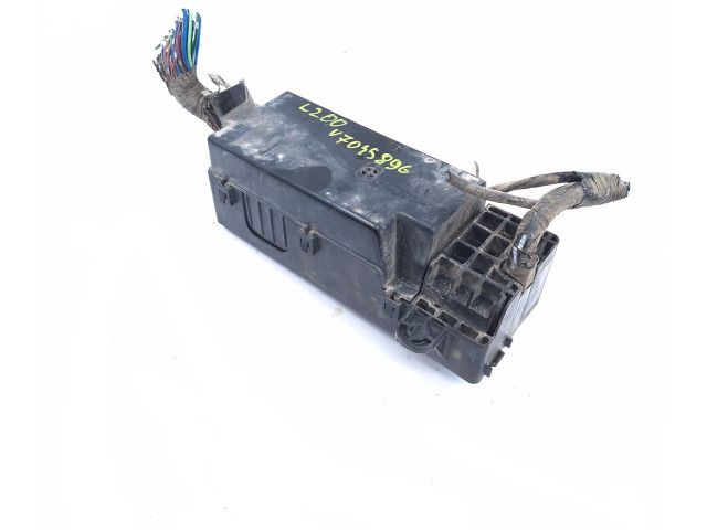 Блок предохранителей PR06900000, PR869-00000 Mitsubishi L200