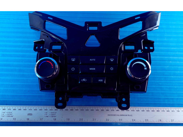 Блок управления кондиционера воздуха / климата/ печки (в салоне)