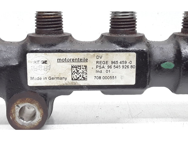 Топливная рампа 9655465480, 9654590   Volvo V50  