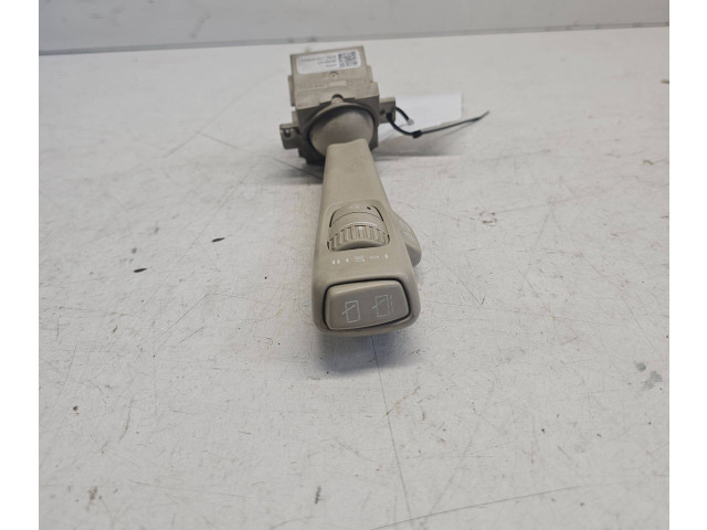 Ручка стеклоочистителей 30798467   Volvo V70