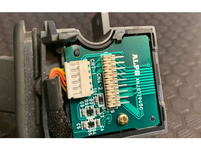 Ручка стеклоочистителей 8691545   Volvo XC90