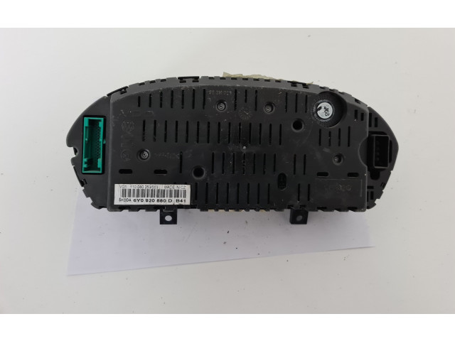 Панель приборов 6Y0920881E, 110080253 Skoda Fabia Mk1 (6Y)
