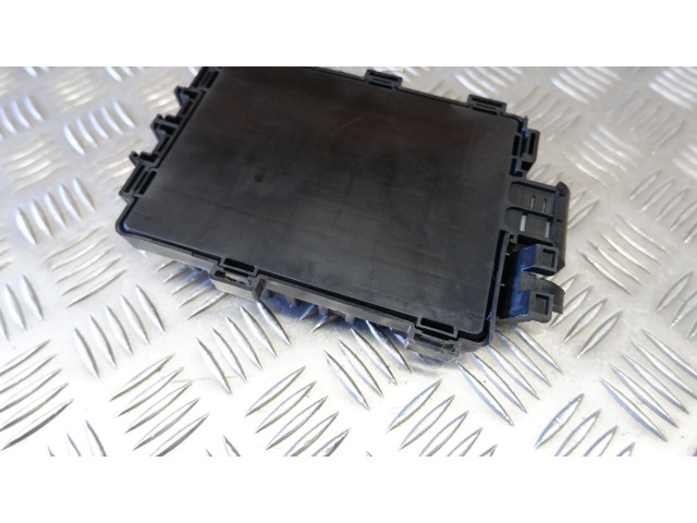 Блок предохранителей 103440900A, 103440900A Tesla Model S