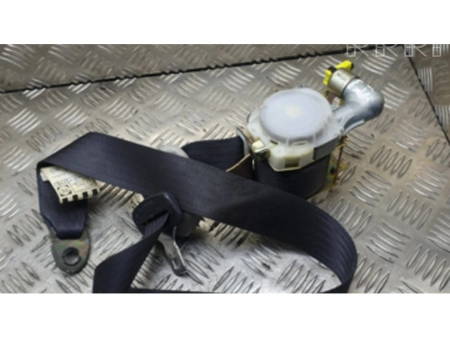 Передний ремень безопасности