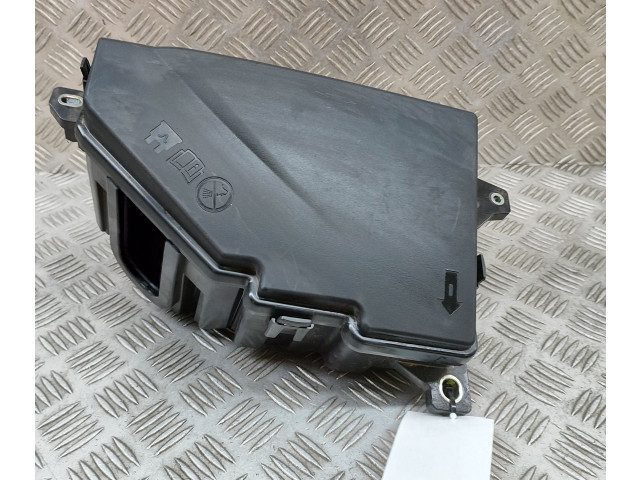 Блок предохранителей  31398000, 31398001   Volvo XC90    