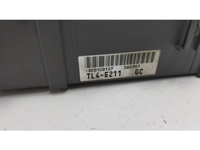 Блок предохранителей E6116RA000008, TL4E211 Honda Accord