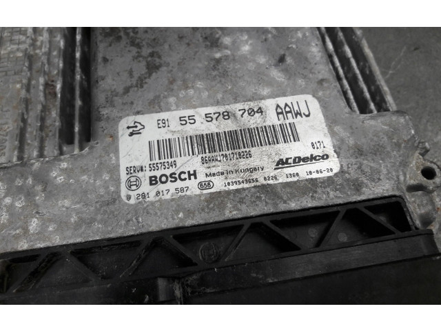 Блок управления двигателем Блок управления 55578704 Opel Meriva B