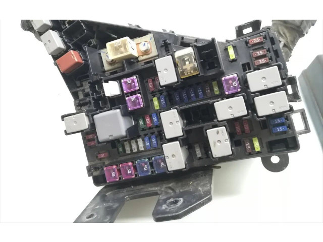 Pojistková skříňka MB702800B, MB502101B Subaru Legacy 2009