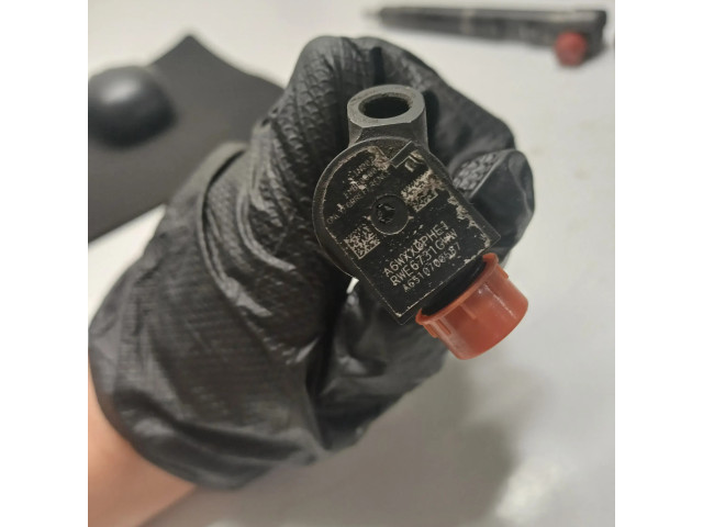 Vstřikovač A6510700587 Mercedes-Benz E W212 pro naftový motor 2.2