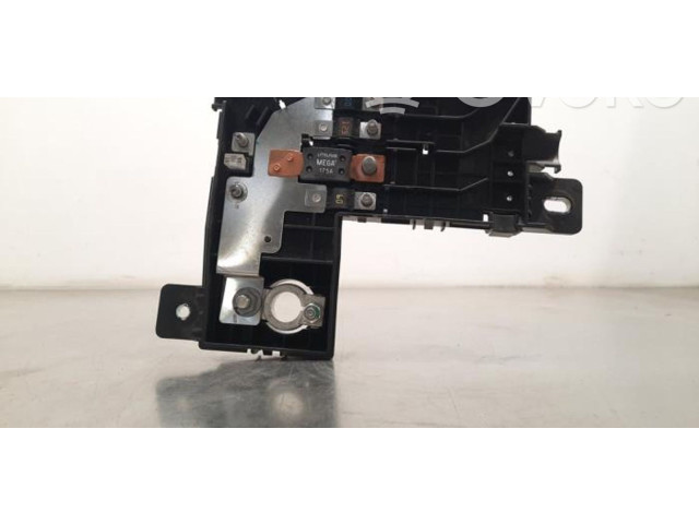 Pojistková skříňka 32264198 Polestar 2 2021