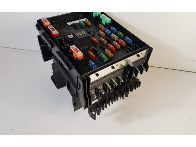 Pojistková skříňka 1K0937132F, 3C0937125A Volkswagen Tiguan 2012