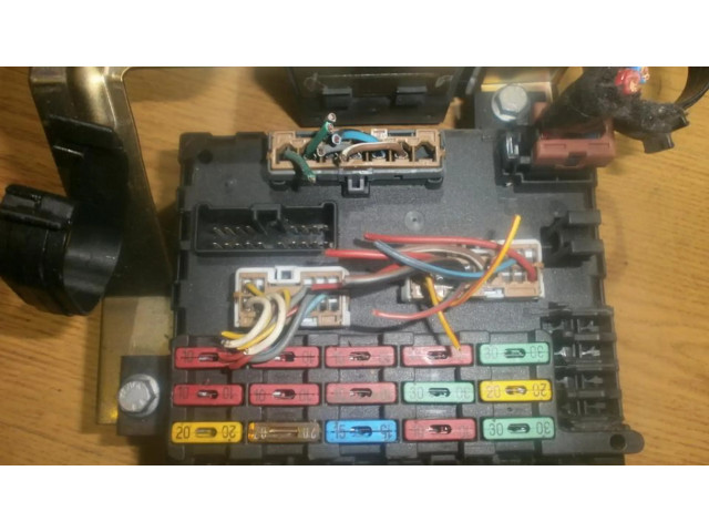 Блок предохранителей  46443390   Fiat Bravo - Brava    