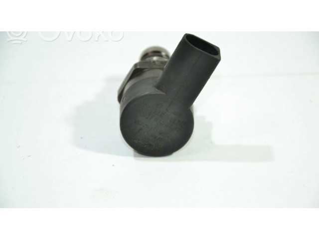 Vstřikovací lišta A6110780449, 6110780449   Mercedes-Benz E W211  pro naftový motor 2.8  