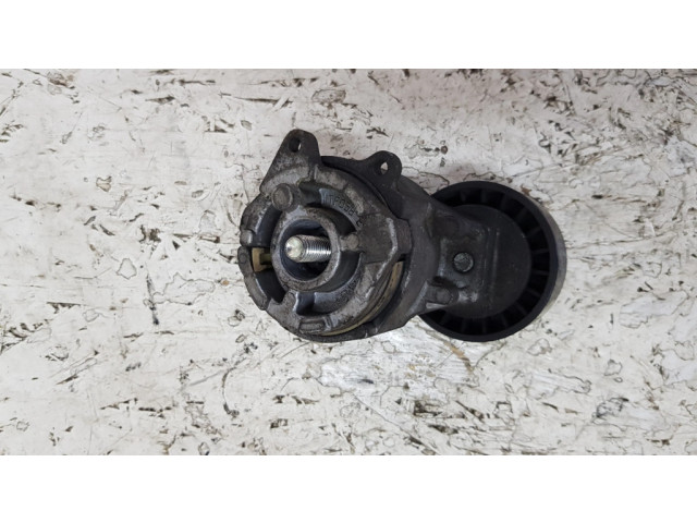 Устройство натяжки ремня