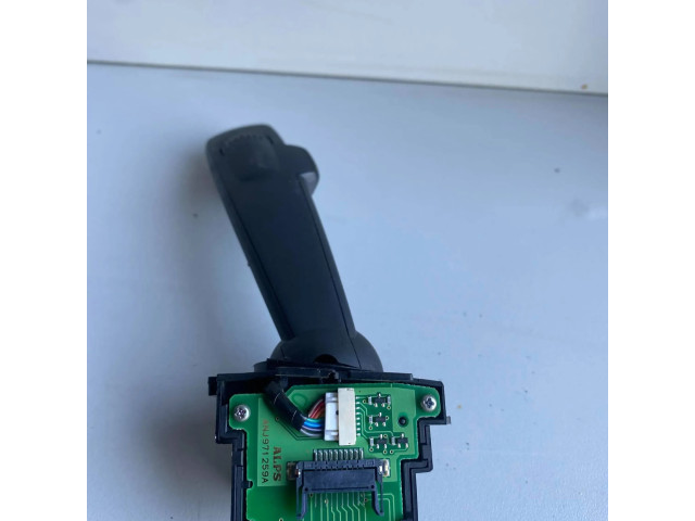 Включатель скорости стеклоочистителей 31394003, 13HCC200710AACH   Volvo S60