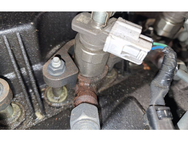 Vstřikovač Mazda 6