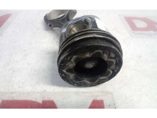 Поршень Mercedes-Benz A W169