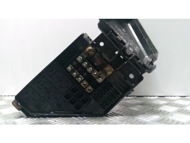 Блок предохранителей YQE100951, YQE103111 Rover 75