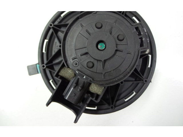 Вентилятор печки Jeep Cherokee III KJ