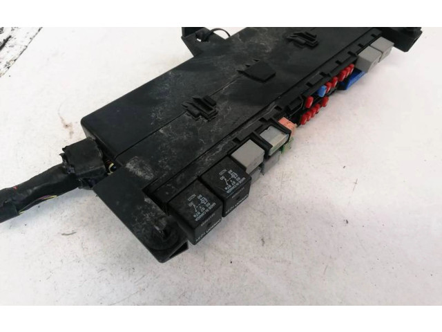 Блок предохранителей     Cadillac CTS    