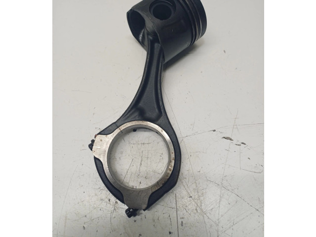 Поршень с шатуном 8340E Mercedes-Benz R W251