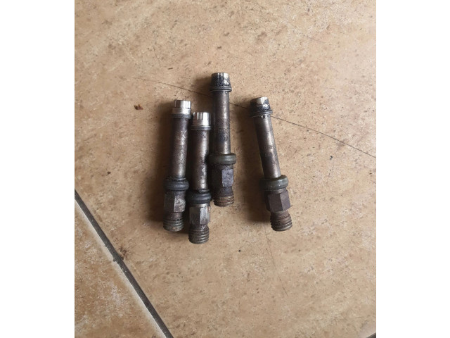 Vstřikovač 0437502041, 049133551a Volkswagen Golf II