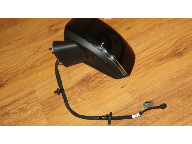 Зеркало электрическое Volvo XC40 - года