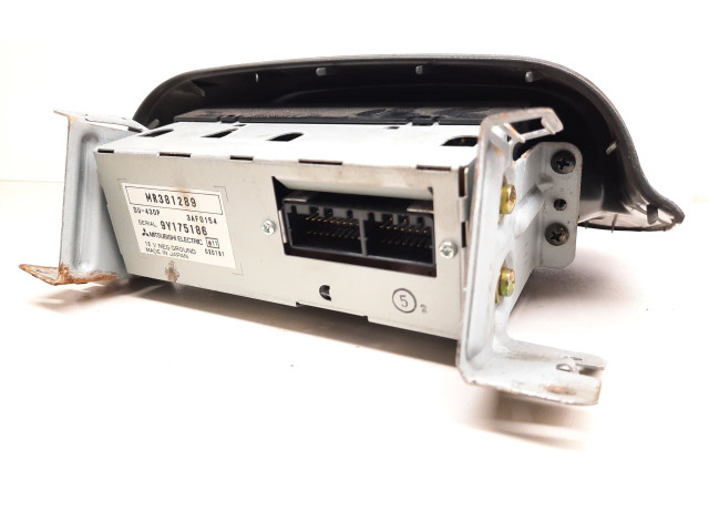 Спидометр (приборный щиток) MR381289, 1X165044C Mitsubishi Space Star