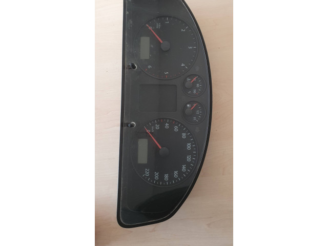 Přístrojová deska Volkswagen Transporter - Caravelle T5 2008 7H0920850R