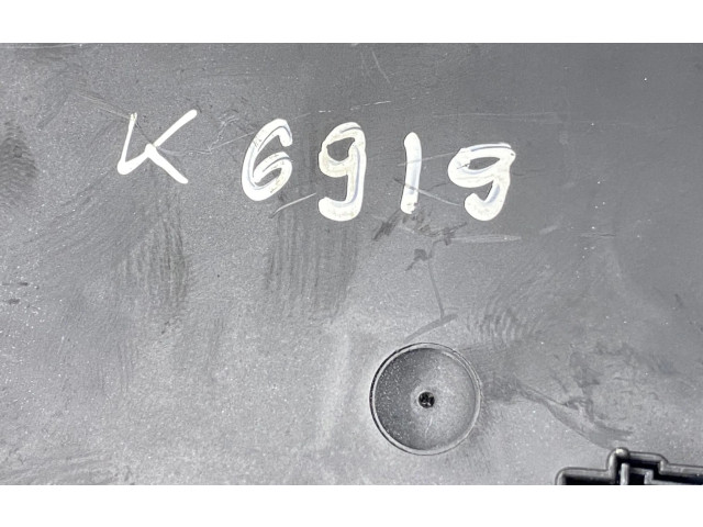 Блок предохранителей  8688264, 12217789   Volvo V70    