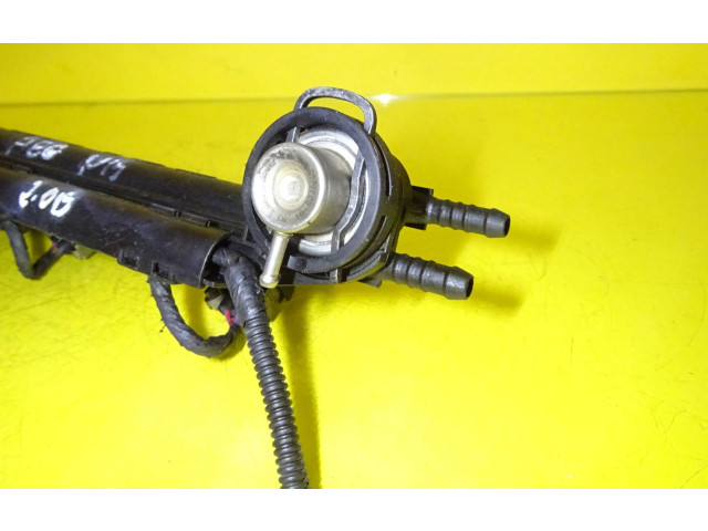 Топливная рампа 06A133317G, 06A906031K   Volkswagen New Beetle  