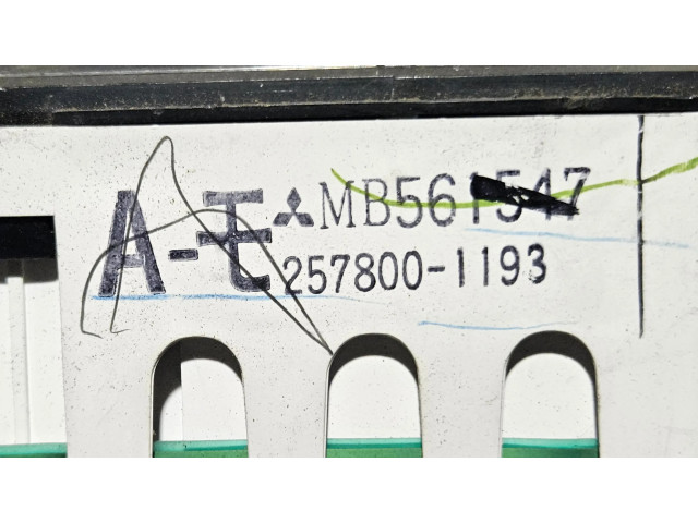 Панель приборов MB561547, 2578001193 Mitsubishi Galant