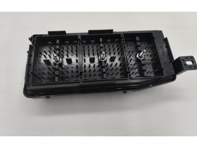Pojistková skříňka 95202895 Opel Antara 2014