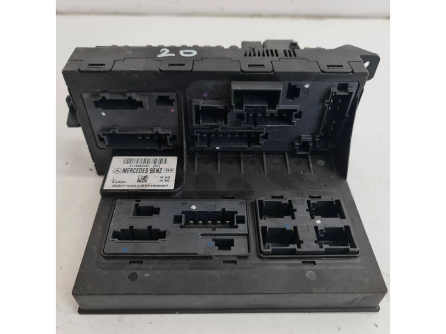Блок предохранителей  2115453101, 00007165A22   Mercedes-Benz E W211    