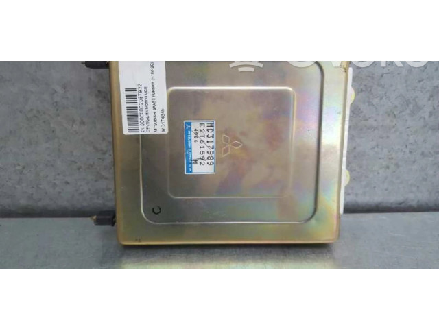 Блок управления двигателем Блок управления MD317989, MD317989 Mitsubishi Space Wagon