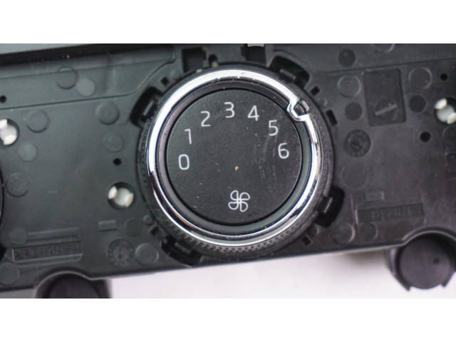 Блок управления климат-контролем 5E0820047N, 5HB011175 Skoda Octavia Mk3 (5E)