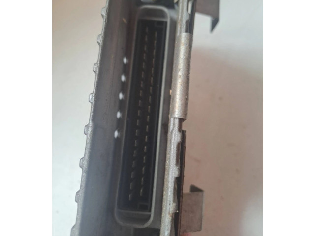 Блок управления двигателя 357907379, 10093500944   Volkswagen Corrado