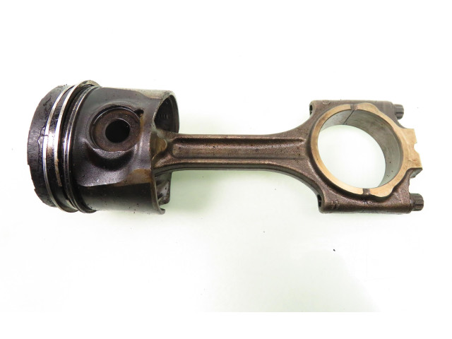  Поршень с шатуном D 5244 T2   Volvo S60  