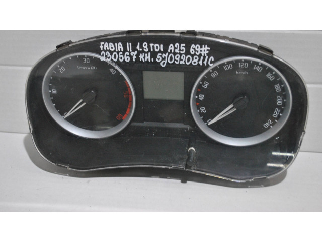 Панель приборов 5J0920811C Skoda Fabia Mk2 (5J)