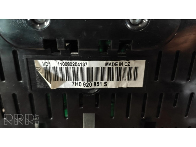 Přístrojová deska Volkswagen Transporter - Caravelle T5 2009 7H0920851S