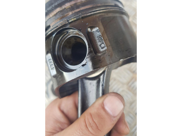 Píst Mercedes-Benz E W211