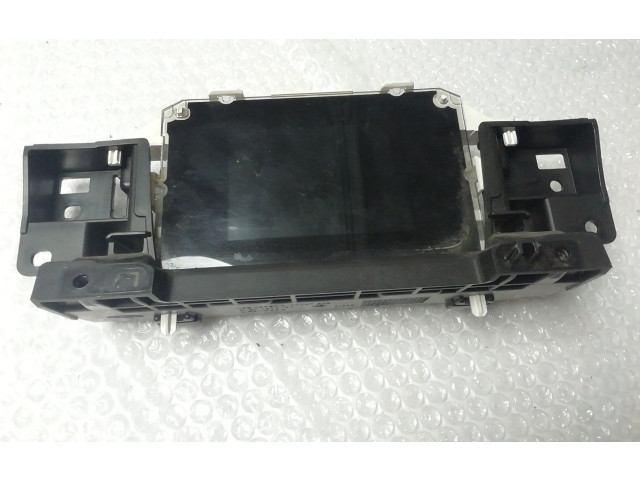 Радио/ проигрыватель CD/DVD / навигация