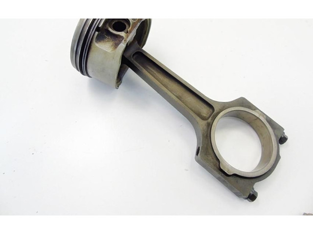  Поршень с шатуном  86L47  Jaguar XK8 - XKR  