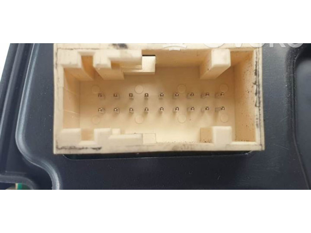 Панель приборов 9625558680   Dacia Lodgy       